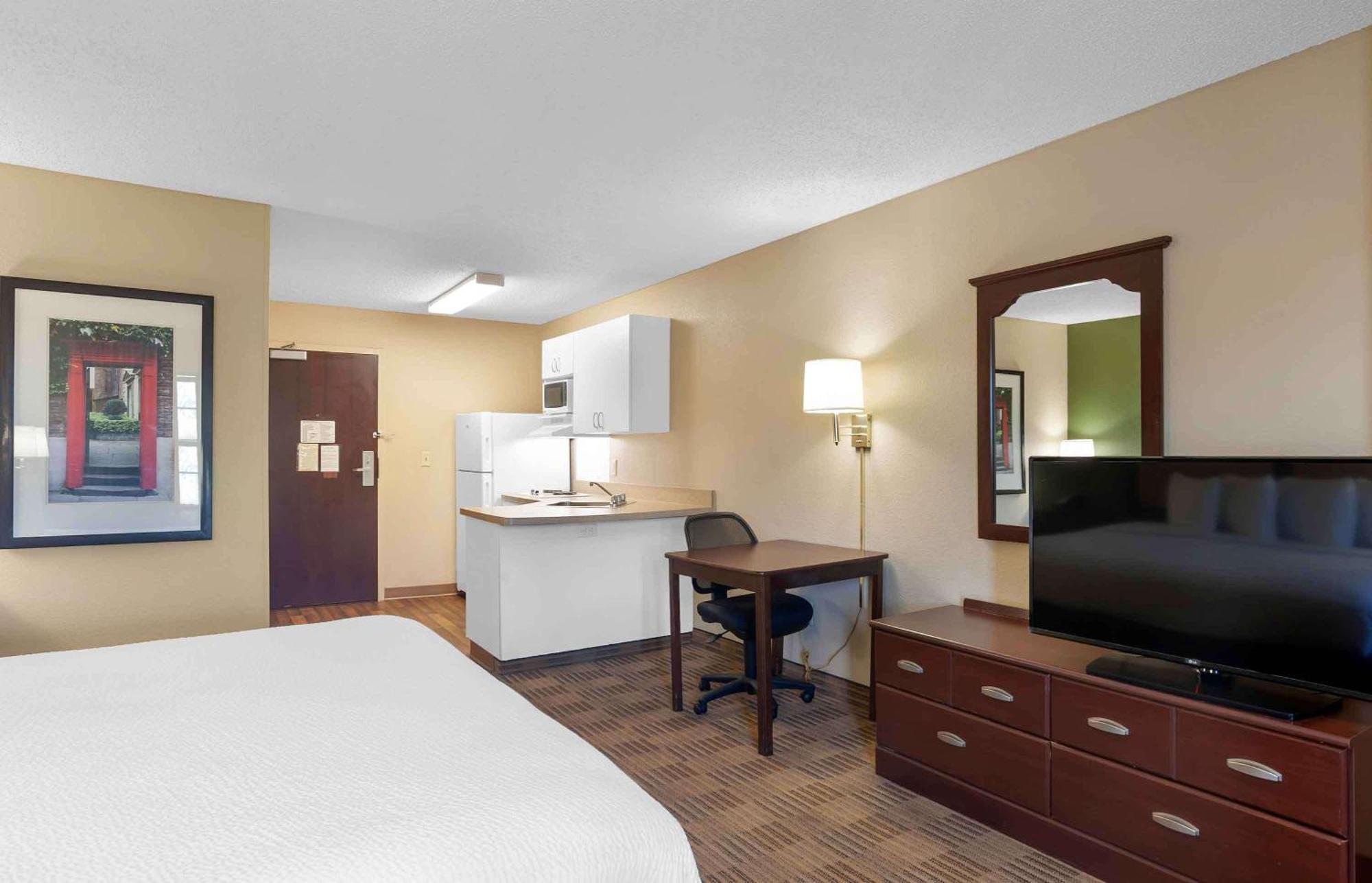 Extended Stay America Select Suites - Madison - Old Sauk Rd Exterior foto