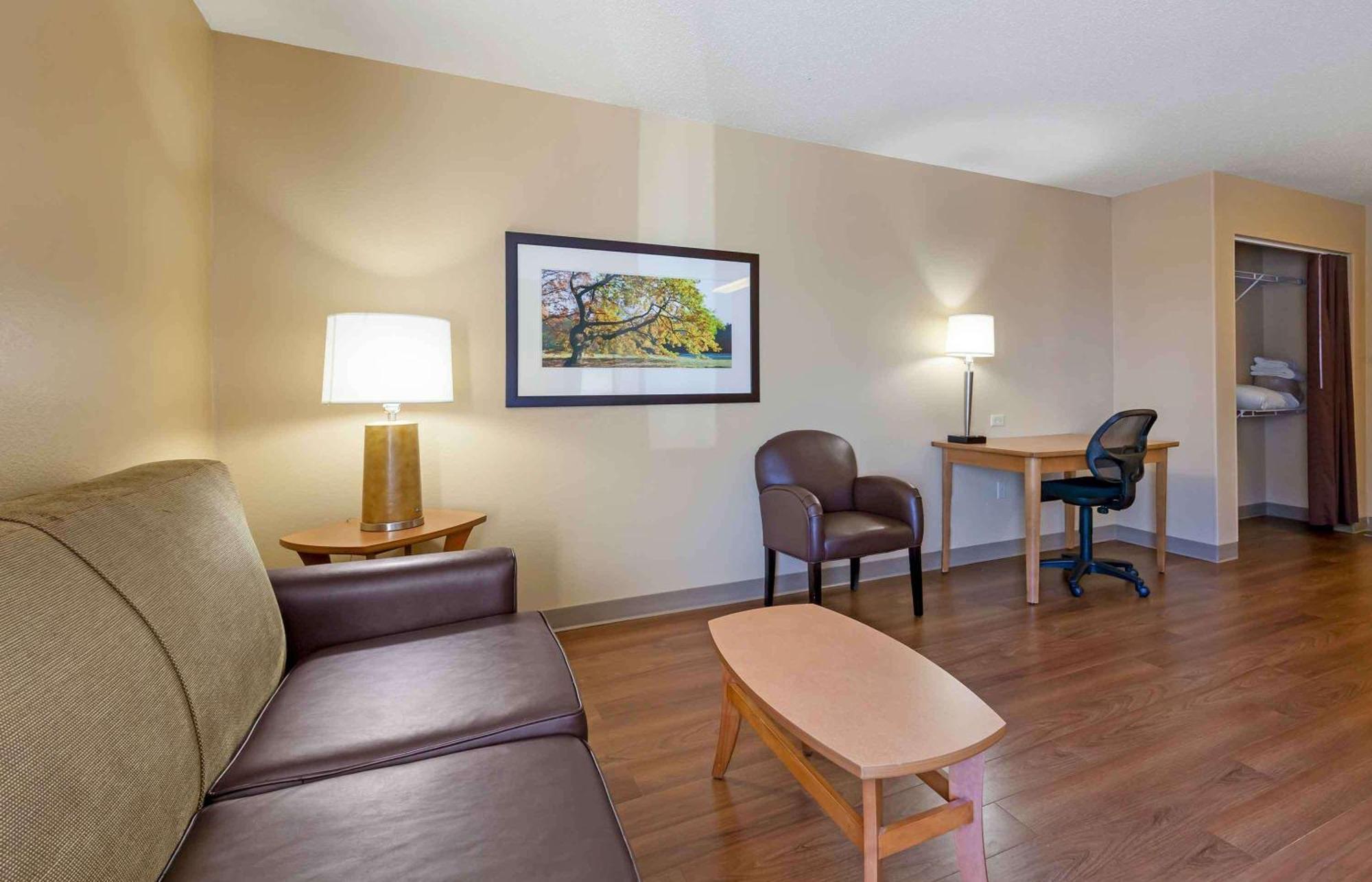 Extended Stay America Select Suites - Madison - Old Sauk Rd Exterior foto